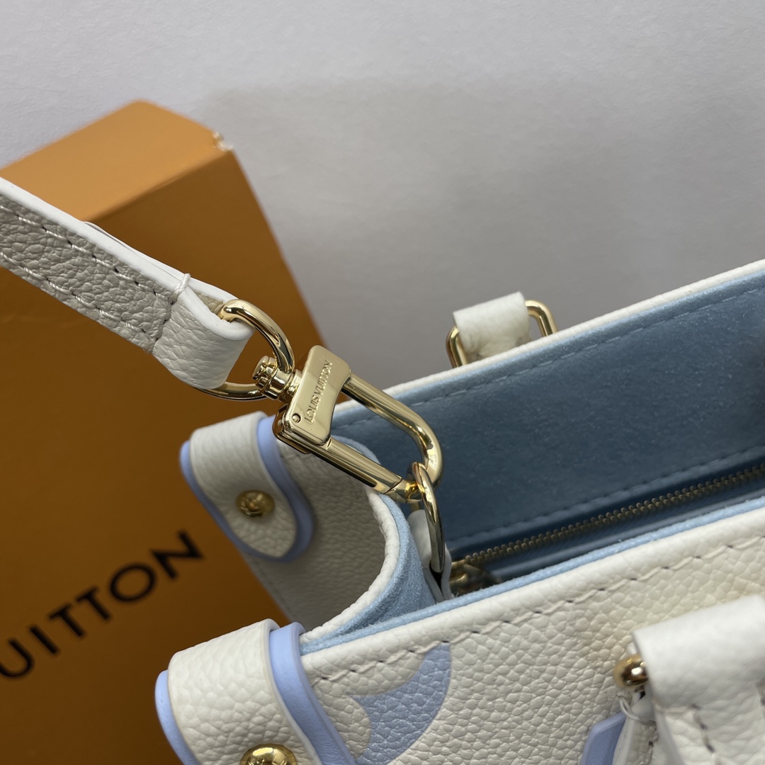 Louis Vuitton Shopping Bags